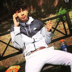 Meet your Posher, Luis